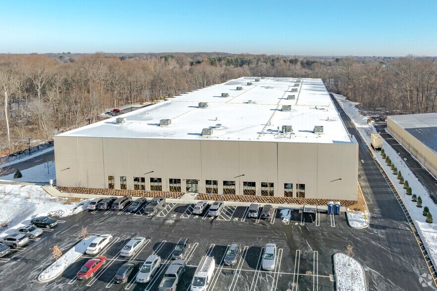 Primary Photo Of 300 Sub Way, Milford Warehouse For Lease