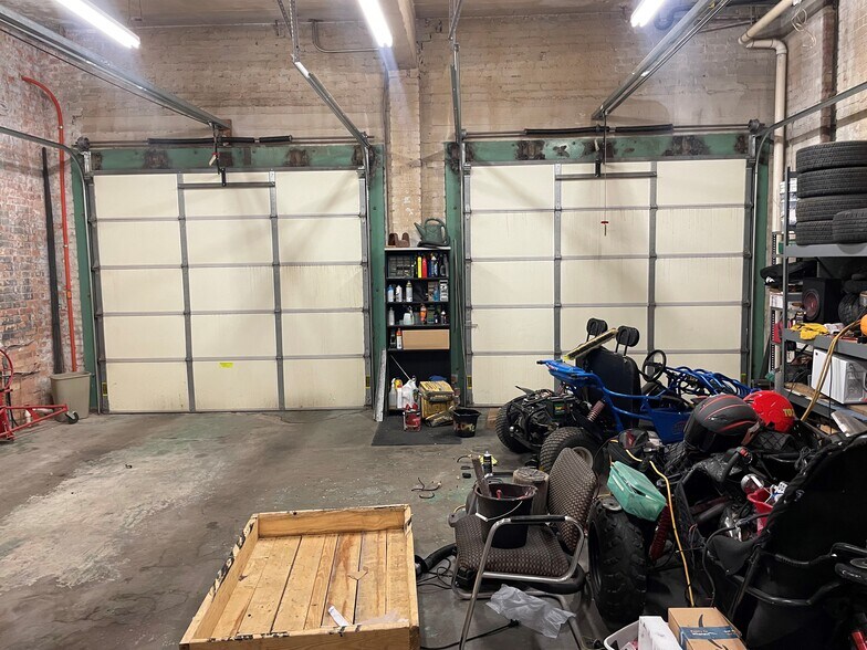 More Photos Of 1401 E Douglas Ave, Wichita Office For Lease