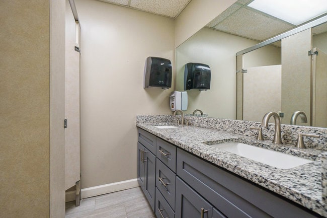 More Photos Of 655 Village Square Dr, Stone Mountain Loft Creative Space For Lease