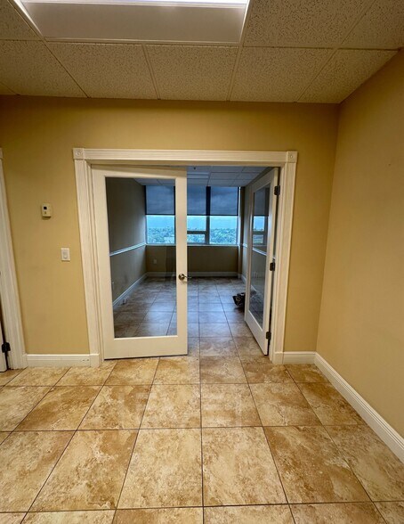 More Photos Of 2455 E Sunrise Blvd, Fort Lauderdale Loft Creative Space For Sale