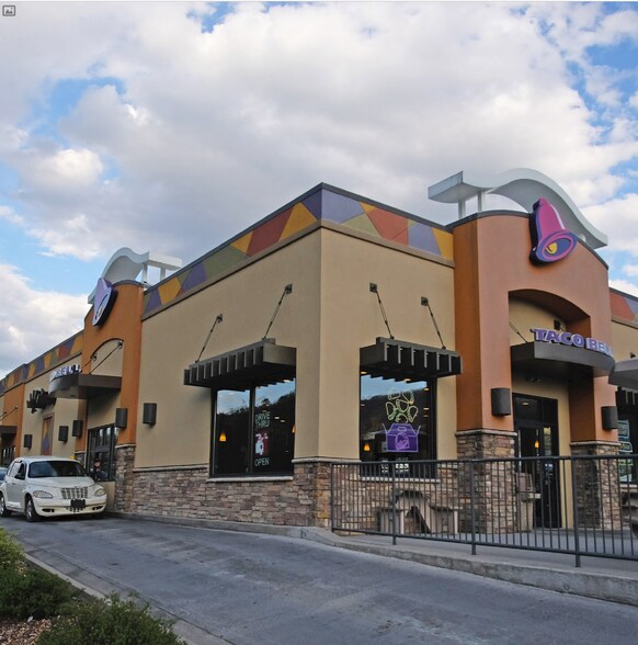 More Photos Of 3951 College Ave, Bluefield Fast Food For Sale