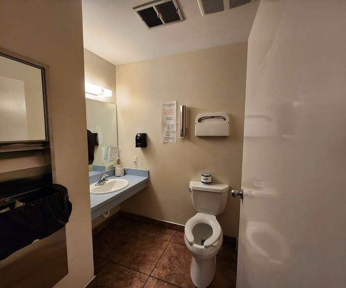 More Photos Of 3663 Pecos-McLeod, Las Vegas Medical For Sale