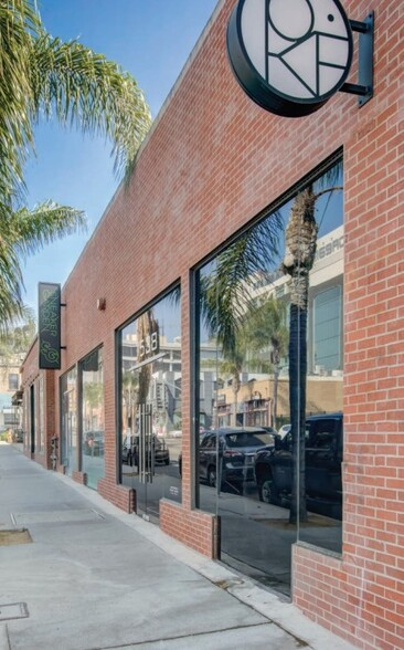 Primary Photo Of 1538-1540 N Cahuenga Blvd, Los Angeles Storefront For Lease