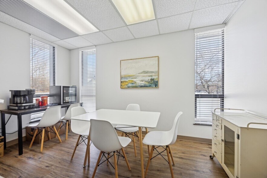More Photos Of 1569 Medical Dr, Pottstown Office For Sale