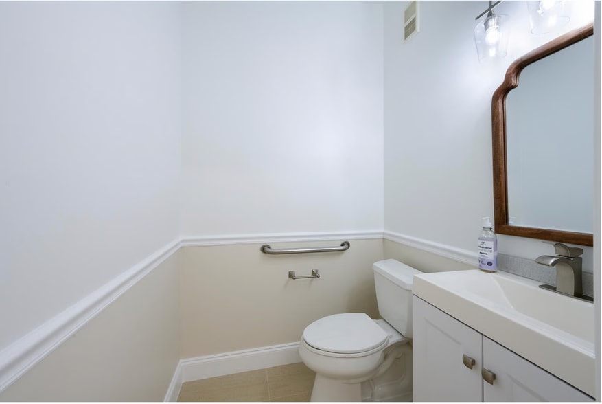 More Photos Of 725 N A1A, Jupiter Office For Lease