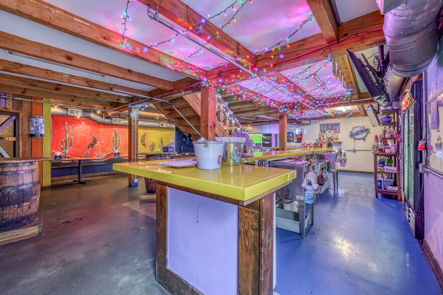 More Photos Of 4903 N Roan St, Johnson City Restaurant For Sale