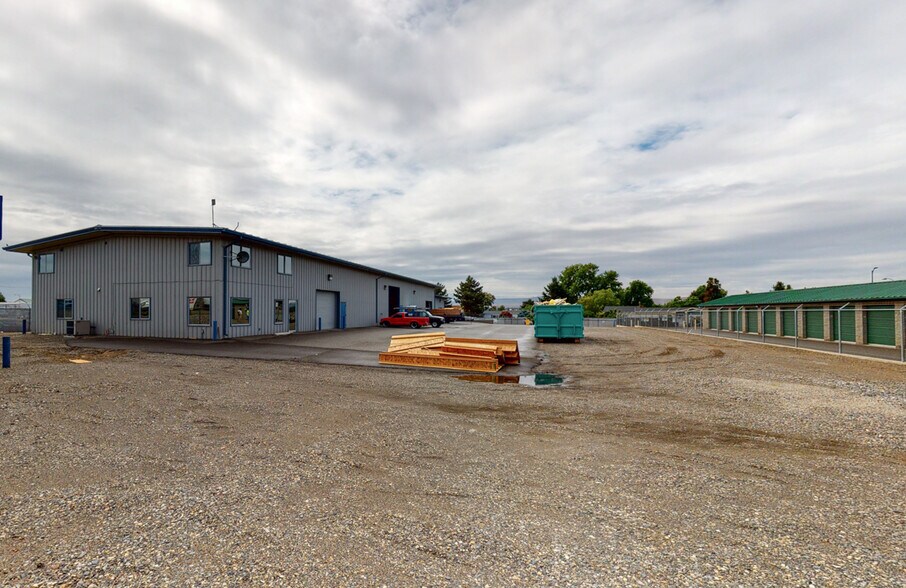 More Photos Of 2205 W Frontage Rd, Pasco Industrial For Lease