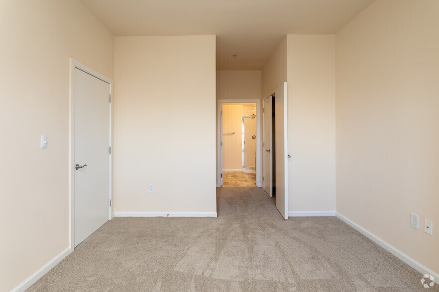 More Photos Of 1-49 N Howard St, Baltimore Unknown For Lease