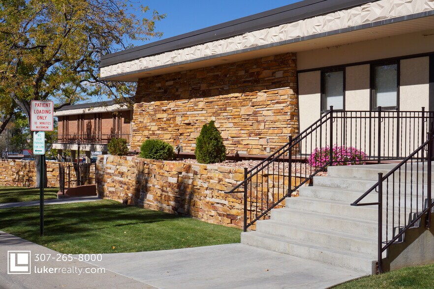More Photos Of 940 E 3rd St, Casper Medical For Sale