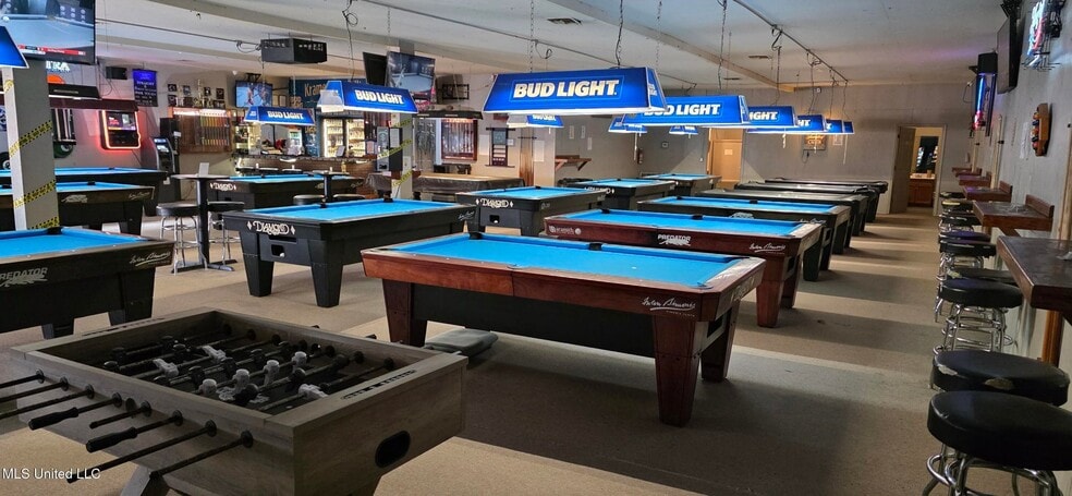 More Photos Of 601b S Railroad Blvd, Mccomb General Retail For Sale