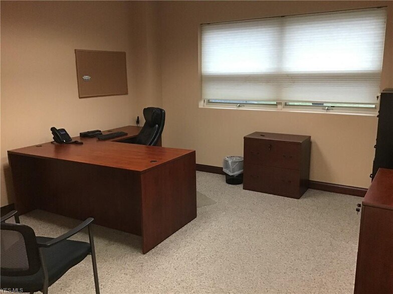 More Photos Of 2888 Nationwide Pky, Brunswick Light Manufacturing For Lease