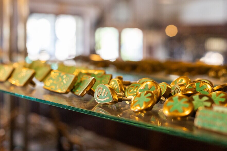 More Photos Of 1901 W Alabama St, Houston Freestanding For Sale