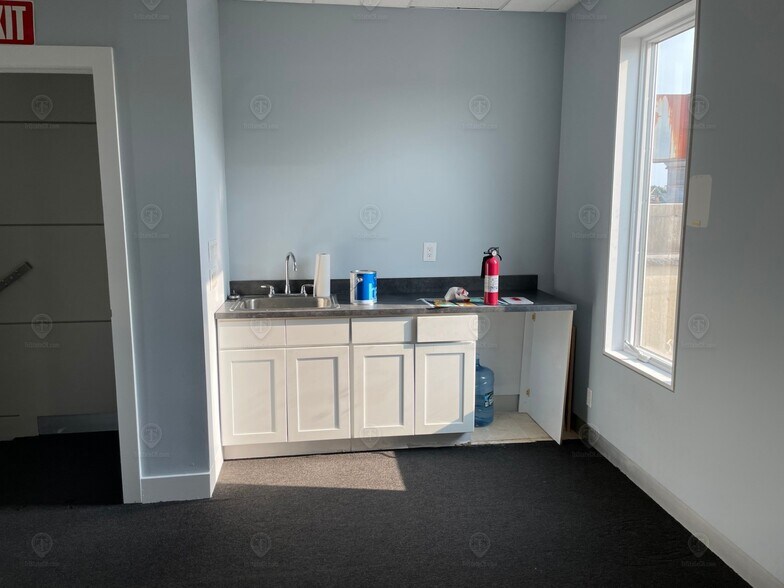 More Photos Of 1908 Coney Island Ave, Brooklyn Medical For Sale