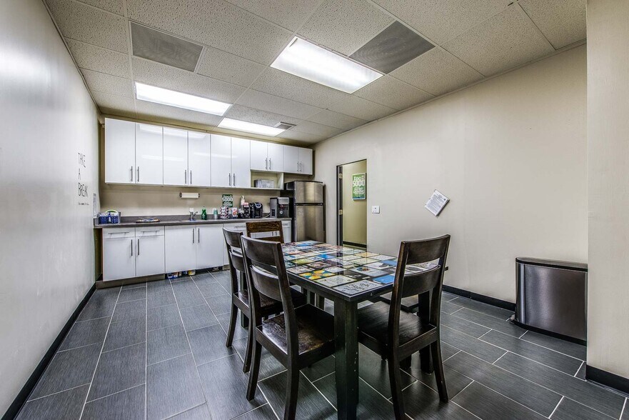More Photos Of 1301 E Orangewood Ave, Anaheim Office For Sale