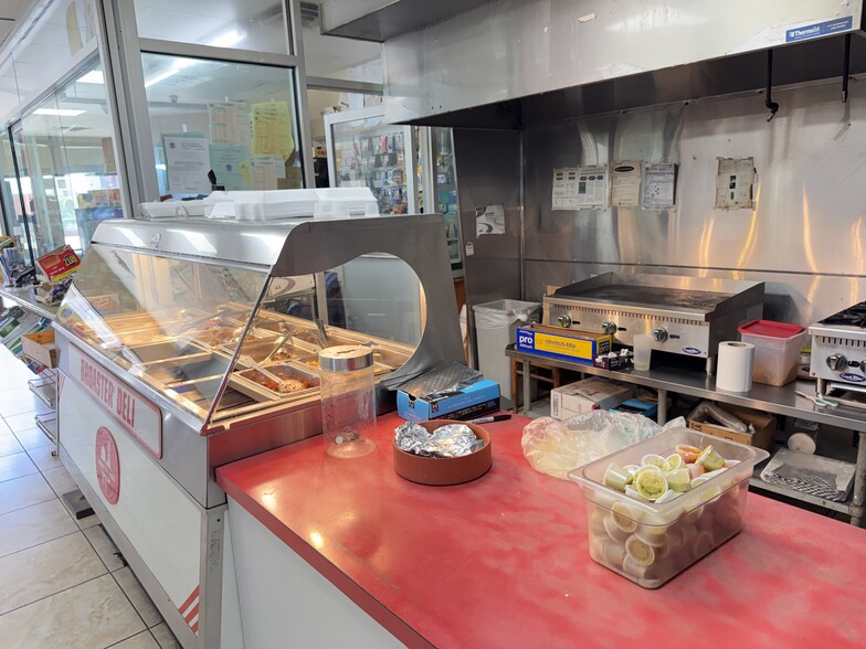 More Photos Of 8899 North Loop E, Houston Service Station For Sale