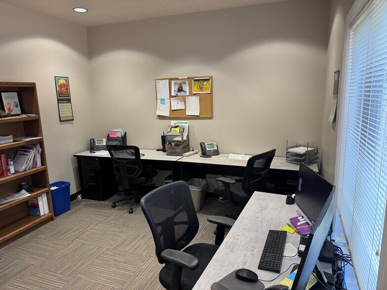 More Photos Of 97 Professional Way, Payson Office For Sale