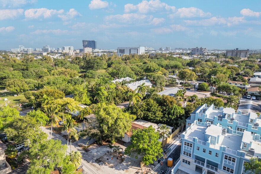 More Photos Of 902 SE 12th Ct, Fort Lauderdale Specialty For Sale