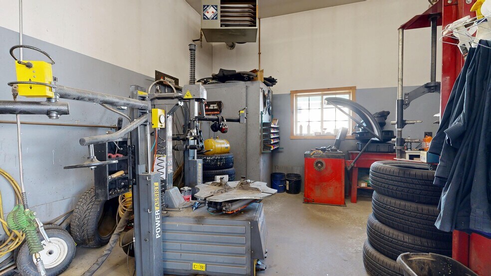 More Photos Of 48 S Main St, Andover Auto Repair For Sale