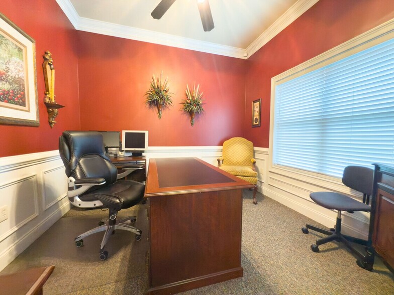 More Photos Of 4485 Tench Rd, Suwanee Loft Creative Space For Lease