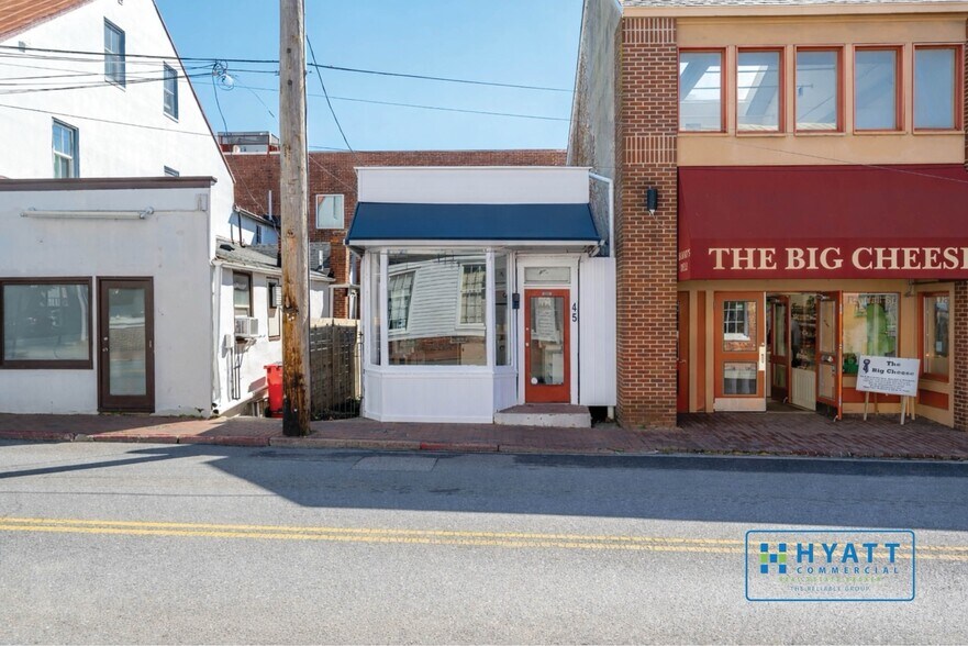 More Photos Of 45 Randall St, Annapolis Storefront For Sale