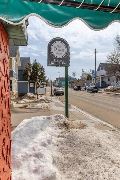 More Photos Of 824 N 3rd St, Marquette Specialty For Sale