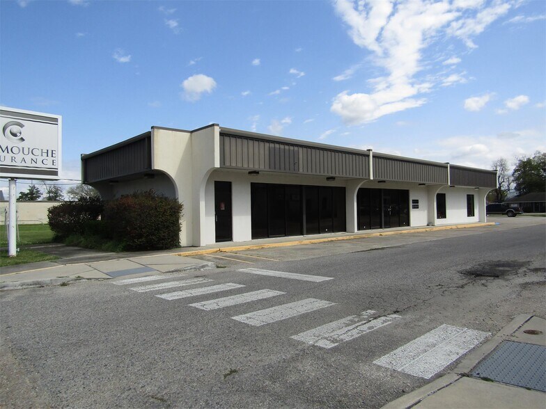 More Photos Of 516 N Burnside Ave, Gonzales Freestanding For Lease