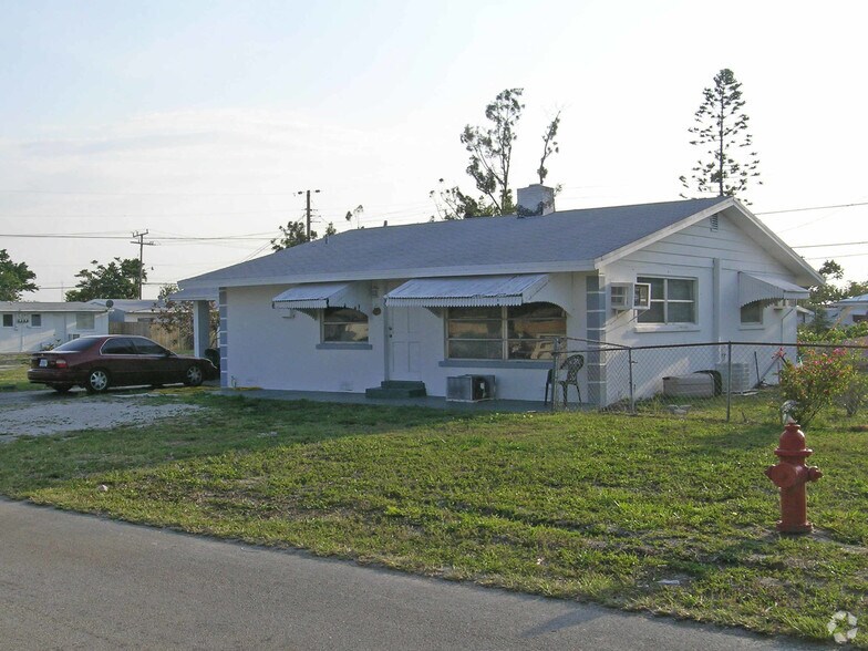 More Photos Of 977 Miner Rd, Lantana Apartments For Sale