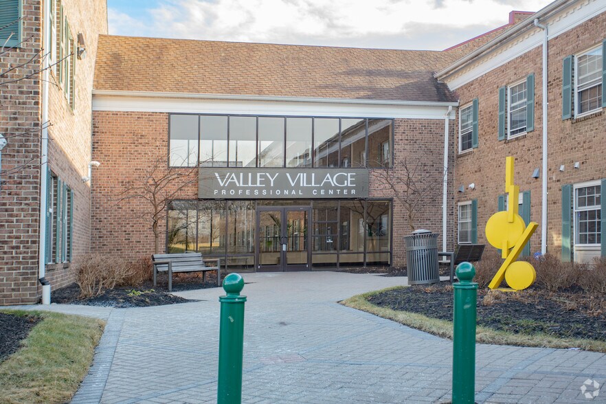 More Photos Of 9199 Reisterstown Rd, Owings Mills Office For Lease