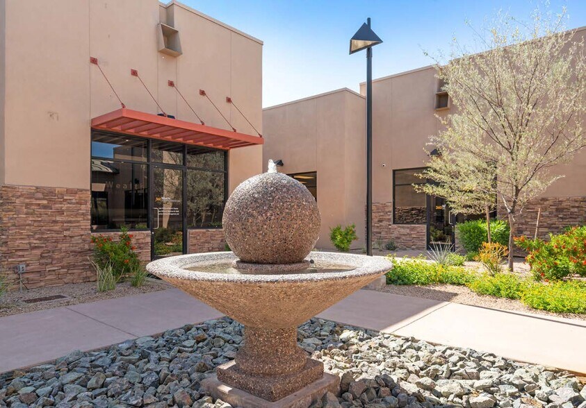More Photos Of 10037 E Dynamite Blvd, Scottsdale Office For Sale