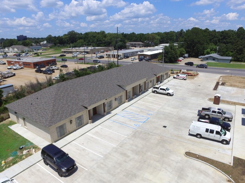More Photos Of 2014 Tower Dr, Monroe Office For Lease