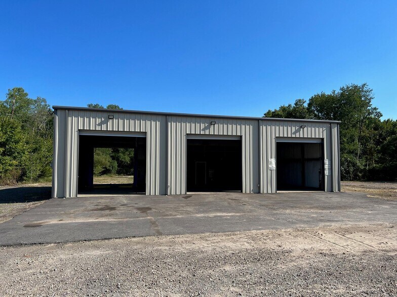 More Photos Of 8411 US Highway 64 W, Russellville Industrial For Sale