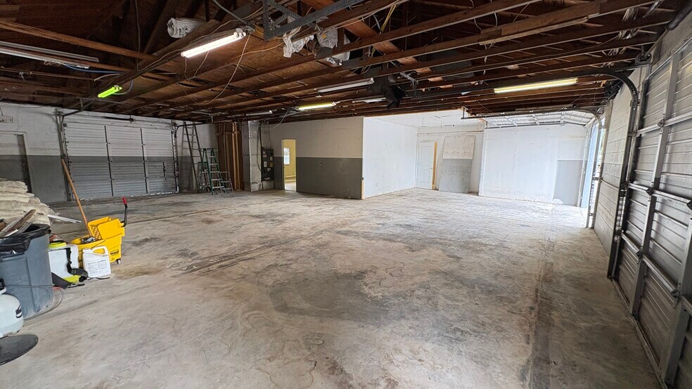 More Photos Of 7906 Leo Kidd Ave, Port Richey Warehouse For Sale