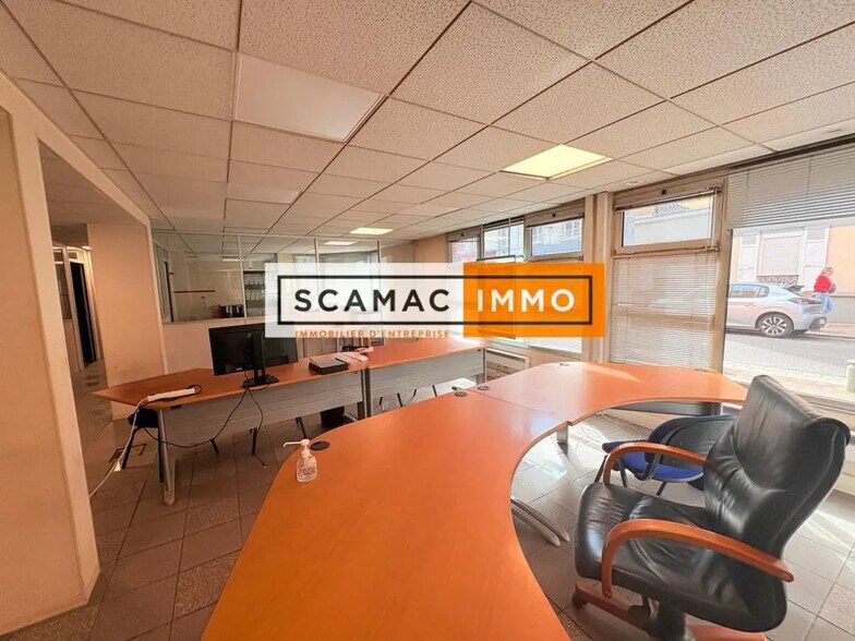 Primary Photo Of , Ivry-sur-Seine Office For Sale