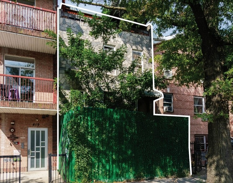 More Photos Of 421 Hart St, Brooklyn Apartments For Sale