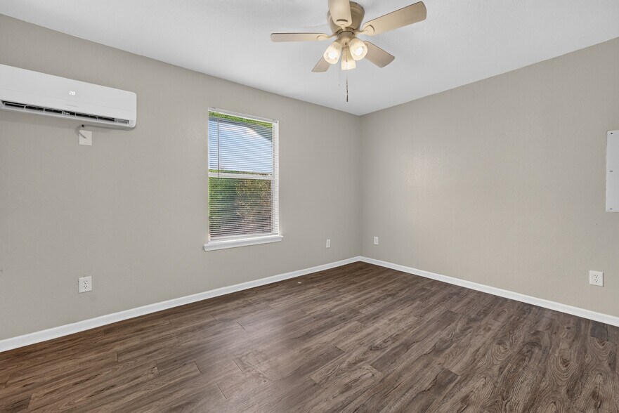 More Photos Of 505 Bub Hayner Rd, Karnack Apartments For Sale