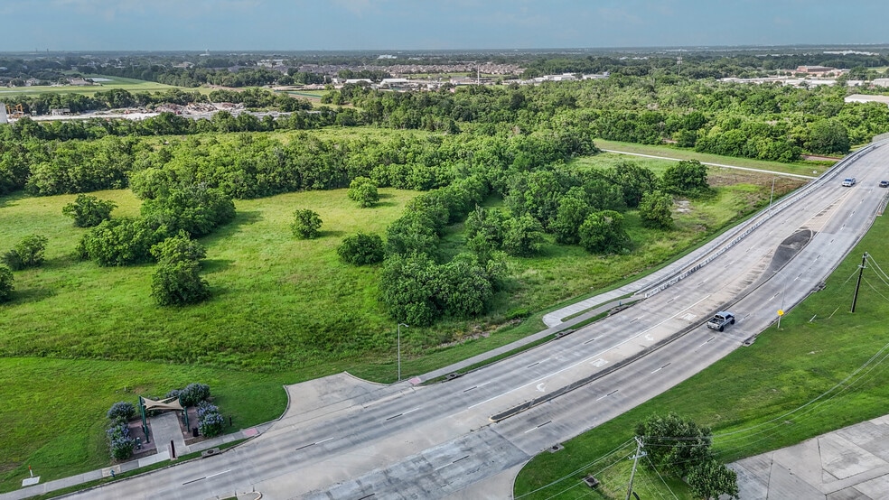 More Photos Of 3901 Magnolia Pky, Pearland Land For Sale