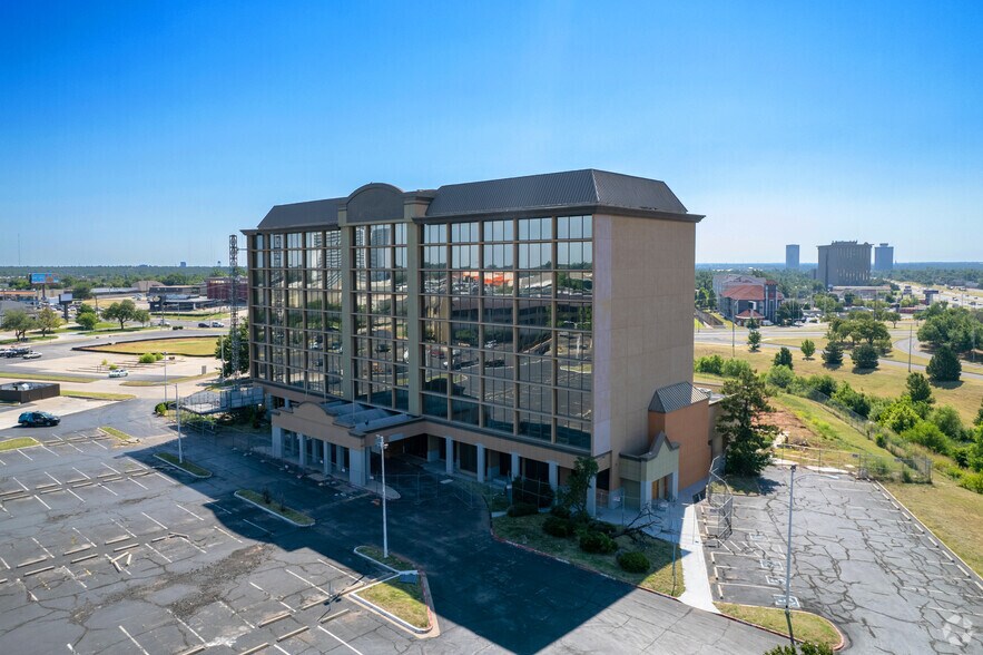 More Photos Of 2945 Northwest Expy, Oklahoma City Hotel For Sale