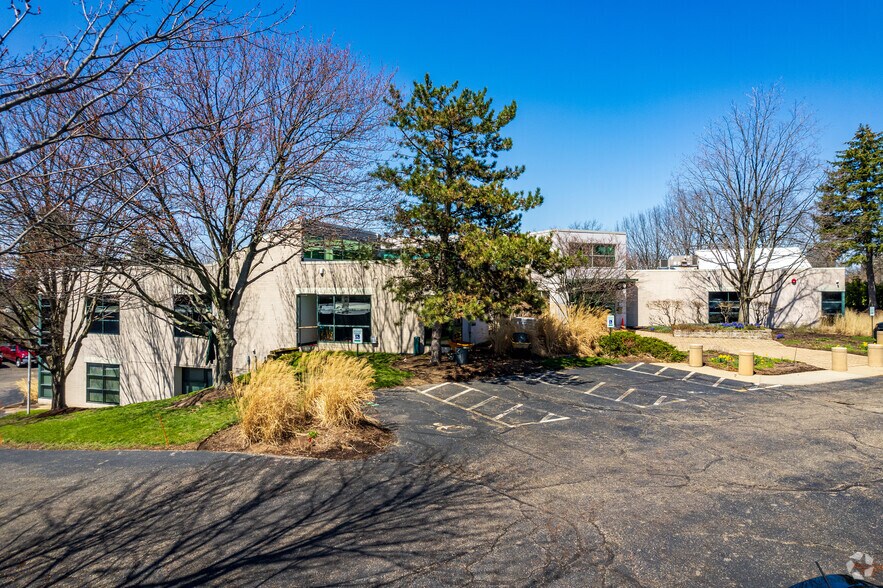 More Photos Of 450 Grant St, Akron Office For Sale