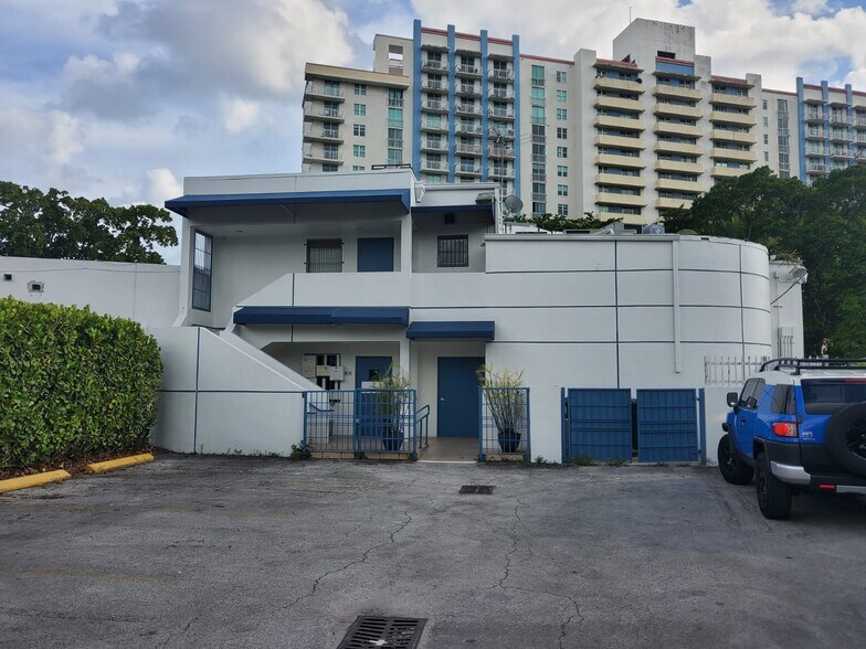 More Photos Of 2971-2975 Coral Way, Coral Gables Office For Sale