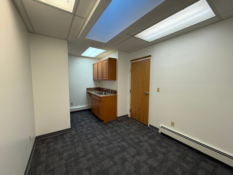 More Photos Of 130 Trading Bay Rd, Kenai Office For Lease