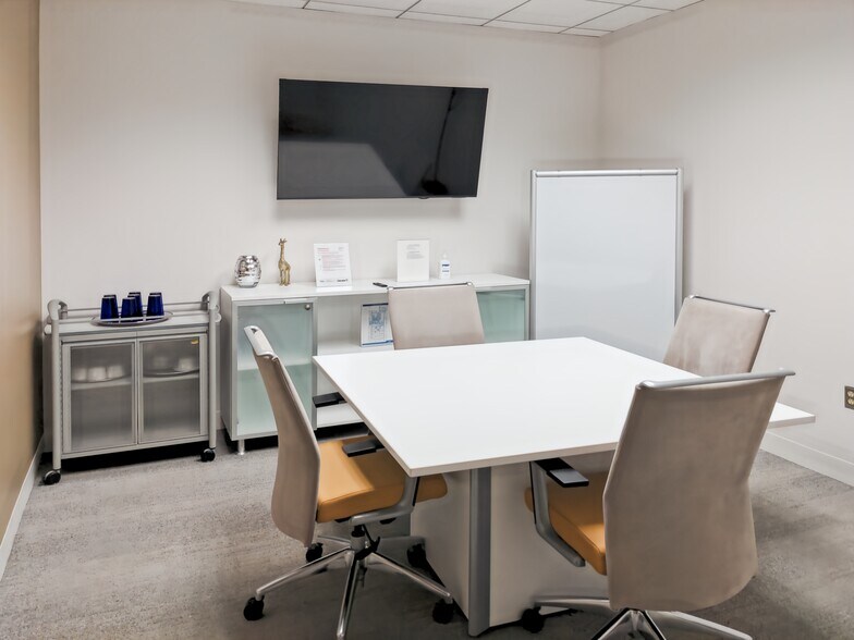 More Photos Of 2475 Northwinds Pky, Alpharetta Coworking Space