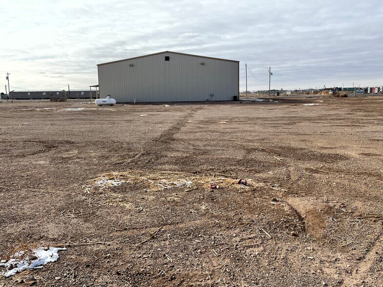 More Photos Of 2006 Oil Mill Rd, Pecos Industrial For Lease