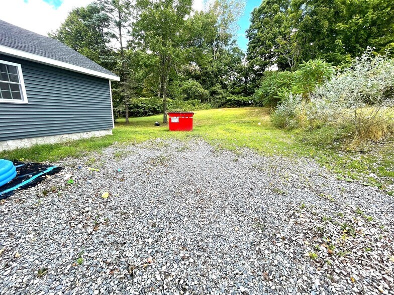 More Photos Of 19 Mason Corner Rd, Saint Albans Multifamily For Sale