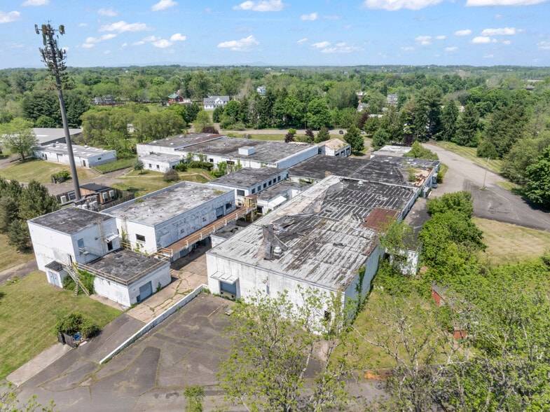 More Photos Of 110 Woodfern Rd, Branchburg Warehouse For Sale