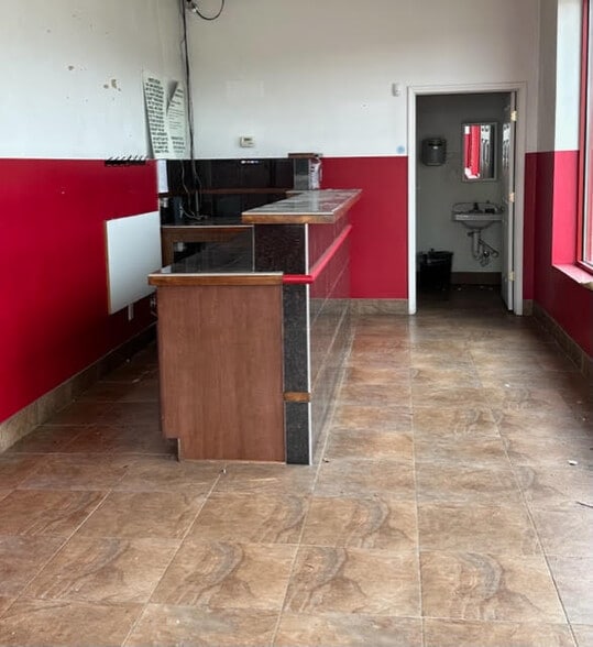 More Photos Of 436 E 14 Mile Rd, Madison Heights Auto Repair For Sale