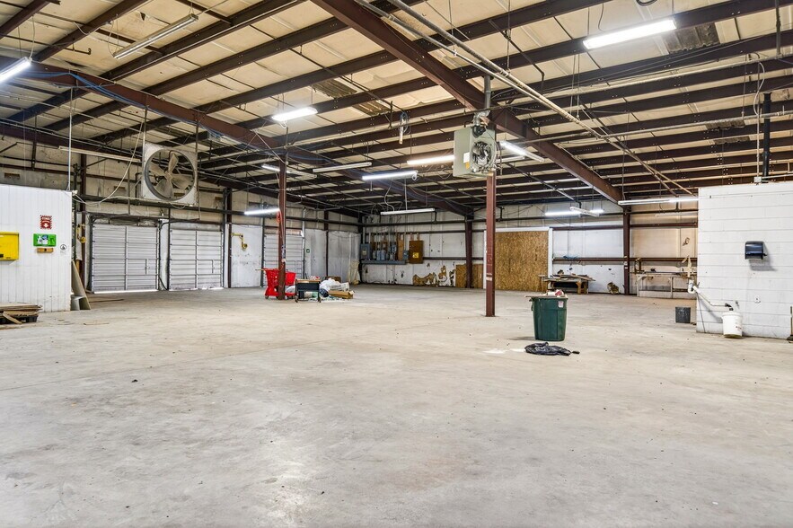 More Photos Of 167 Industrial Park Cir, Livingston Manufacturing For Sale
