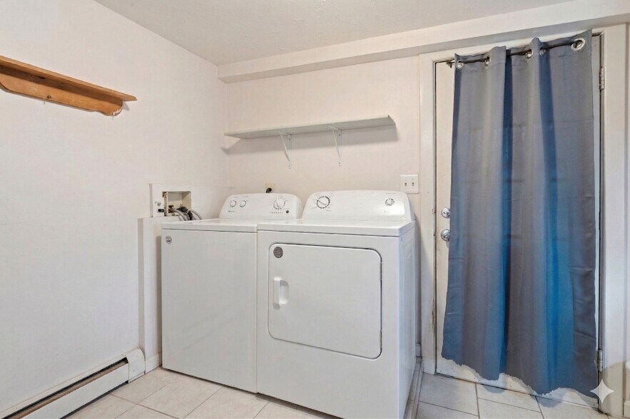 More Photos Of 16708 Frederick Rd, Mount Airy General Retail For Sale