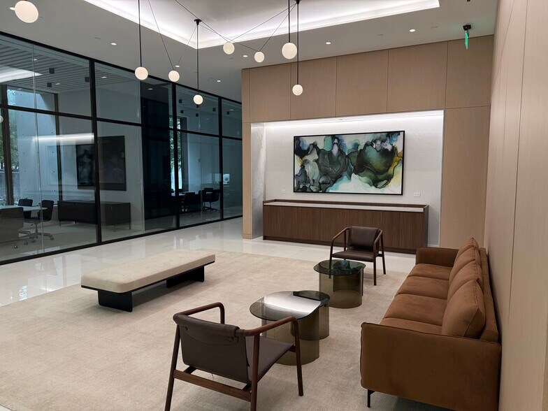 Primary Photo Of 2 S Biscayne Blvd, Miami Office Residential For Lease