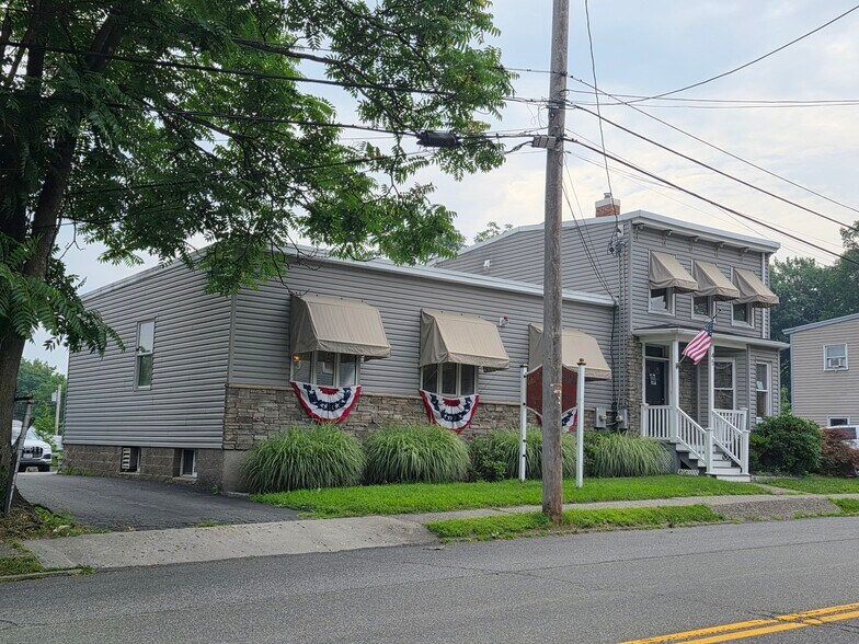 More Photos Of 45 Quassaick Ave, New Windsor Township Medical For Sale