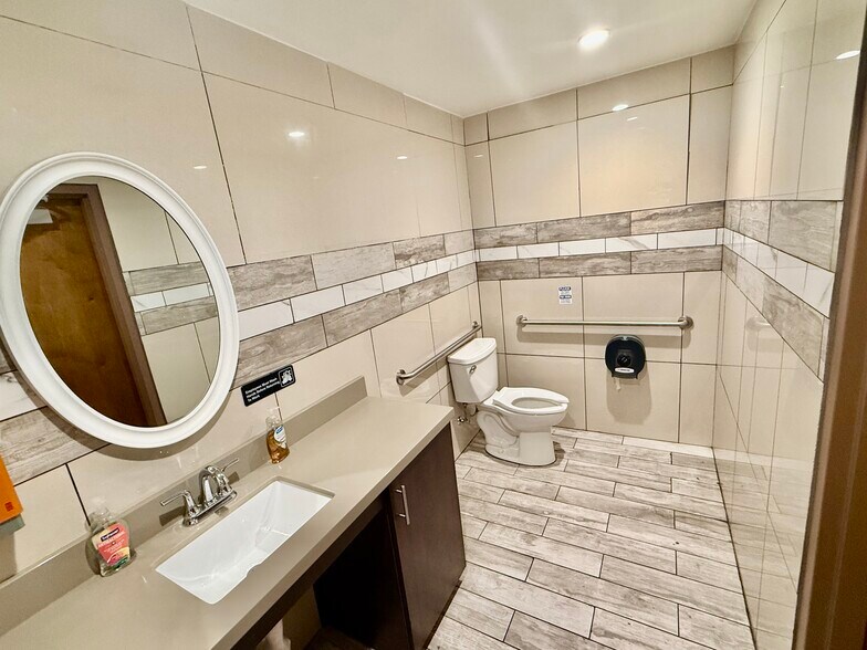 More Photos Of 1821 N State Road 7, Margate Restaurant For Sale